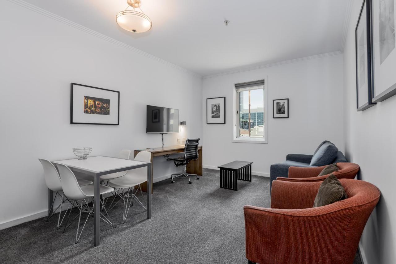 Standard Two-Bedroom Apartment,1344501725:JPEG
